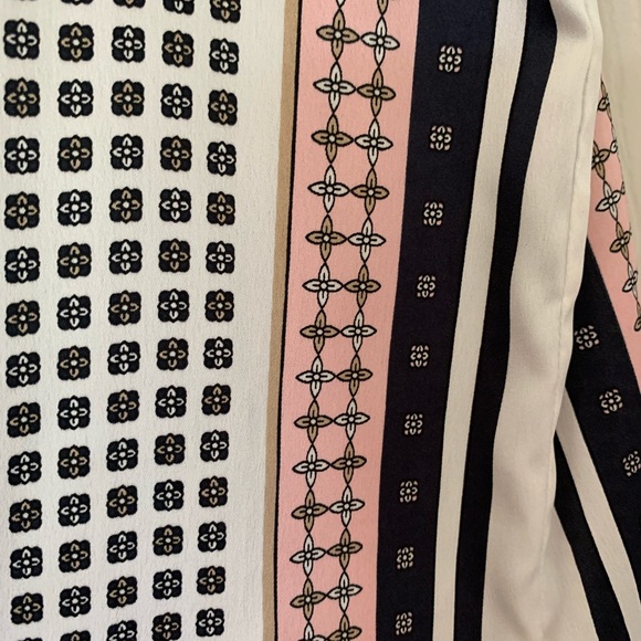 Ann Taylor Shell Top - Picture 5 of 8